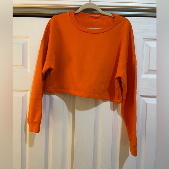 Reformation boxy cropped crew sweatshirt EUC - Picture 3 of 4